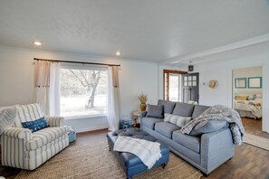 House (3 Bedrooms) | Interior - Charming Riverfront Retreat in Monticello! (Monticello)