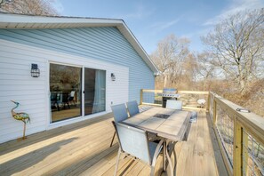 House (3 Bedrooms) | Interior - Charming Riverfront Retreat in Monticello! (Monticello)