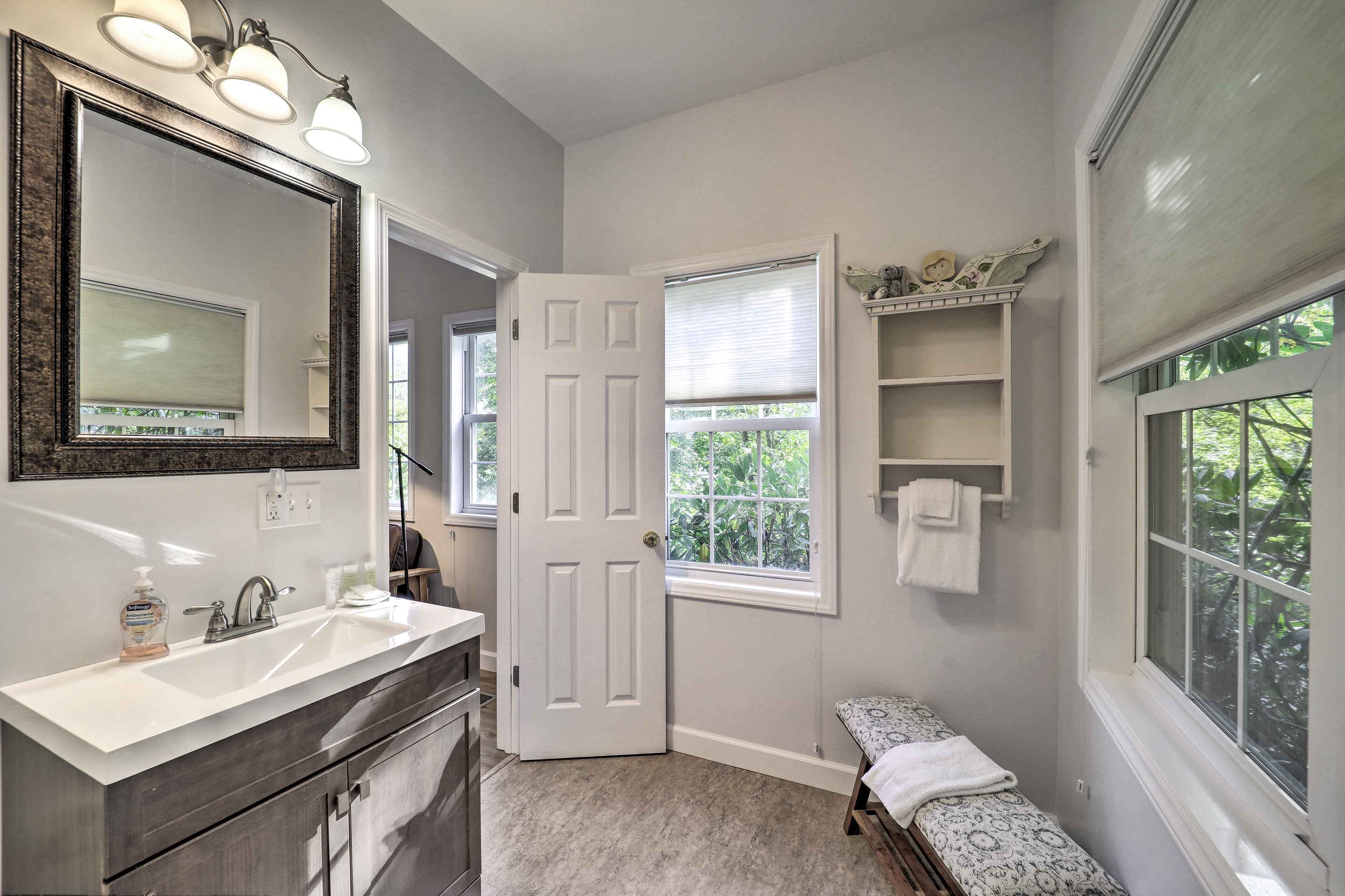 Banner Elk Retreat w/ Deck & Mountain Views!