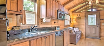 Cabin in Mill Spring Near Parker-binns Winery