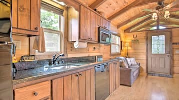 House (1 Bedroom) | Interior