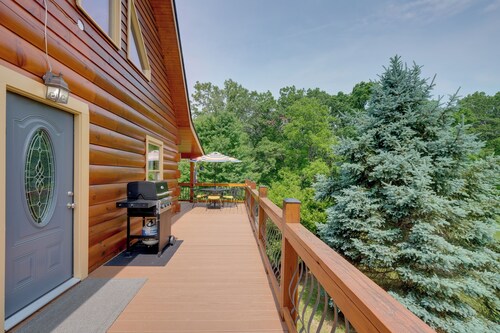 Lakewood Lodge Escape w/ Fire Pit