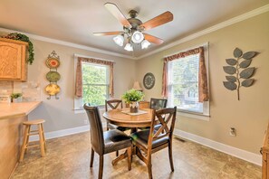 Interior - Belmont Retreat ~ 14 Mi to Dtwn Charlotte! (Belmont)