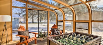 4 Season, Waterfront Houghton Lake House w/ Dock!