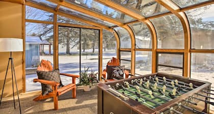 4 Season, Waterfront Houghton Lake House w/ Dock!