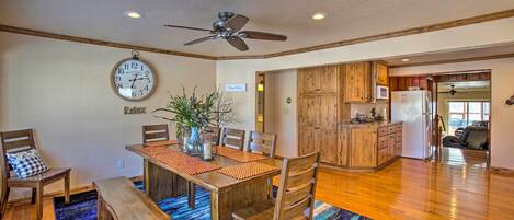 المنشأة من الداخل