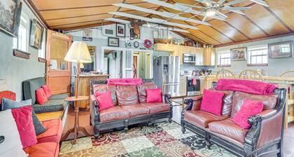 Colorful Martindale Home on San Marcos River