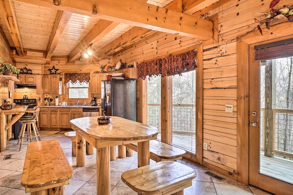 House (3 Bedrooms) | Interior