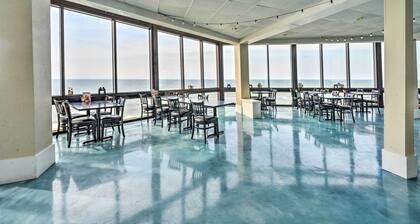 Colorful Beachfront Condo w/ Resort Amenities