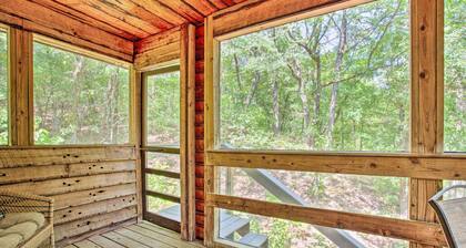 Bright Davis Escape w/ Screened-in Porch!
