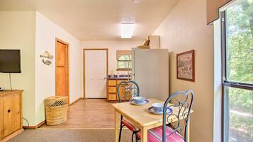 Apartment (0 Bedroom) | Interior