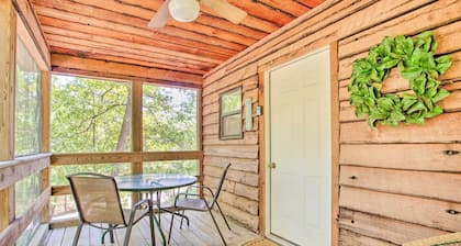 Bright Davis Escape w/ Screened-in Porch!