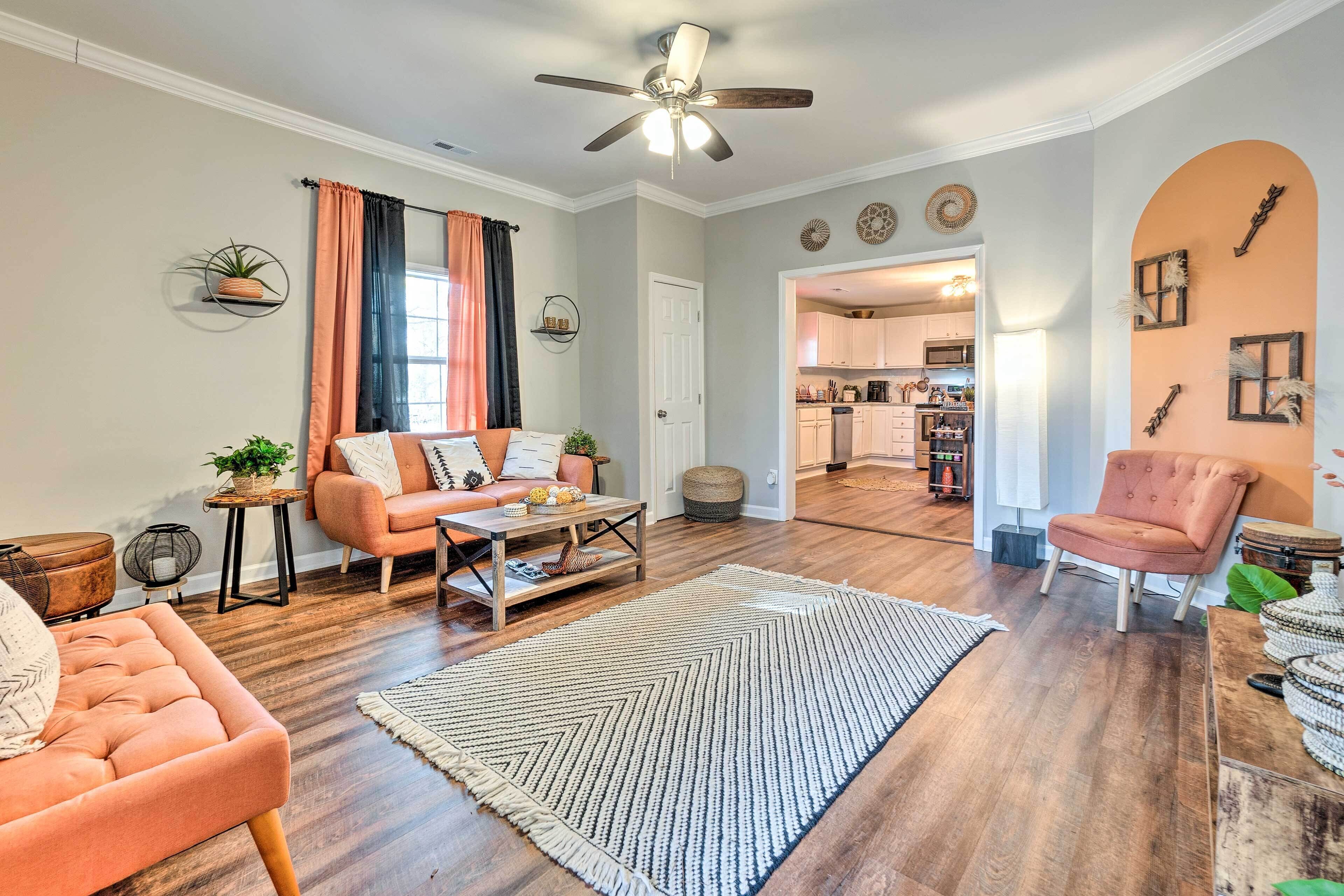 Charming Huntsville Home w/ Deck!