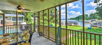 Beautiful Lakefront Retreat w/ Dock & Grill!