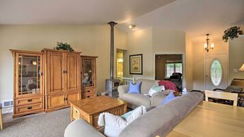 Rumah (4 Bedrooms) | Interior