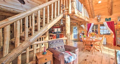 Chic Brandon Cabin w/ Pool, Hot Tub + Sauna!