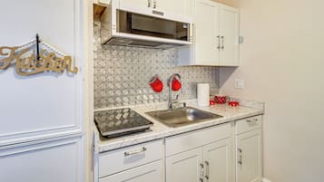 Apartment (1 Bedroom) | Interior