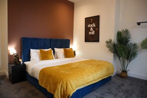 2 dormitorios, tabla de planchar con plancha, wifi y ropa de cama