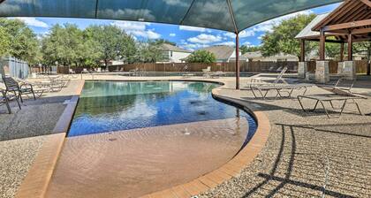 San Antonio Getaway w/ Game Room, Near Seaworld!