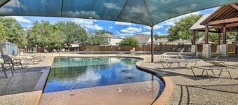 San Antonio Getaway w/ Game Room, Near Seaworld!