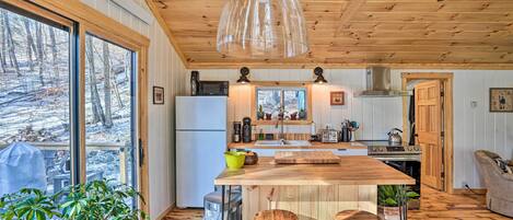 House (2 Bedrooms) | Interior