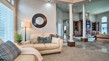 Casa (2 Bedrooms) | Interior