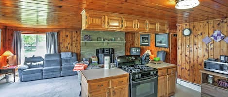 Rumah (2 Bedrooms) | Interior