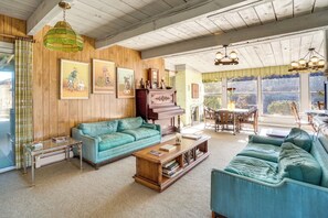 Talo (4 Bedrooms) | Sisätilat