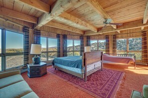 Talo (4 Bedrooms) | Sisätilat