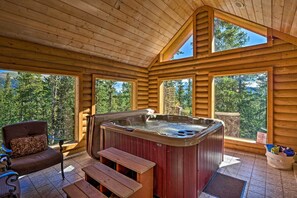 Interior - Expansive Alma Cabin w/ Hot Tub & Mountain Views! (Alma)