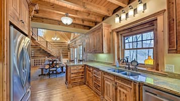 Rumah (4 Bedrooms) | Interior