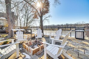 House (4 Bedrooms) | Interior - 'fish House' w/ Deck, Fire Pit & River Views (Cotter)