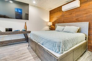 House (4 Bedrooms) | Interior - 'fish House' w/ Deck, Fire Pit & River Views (Cotter)