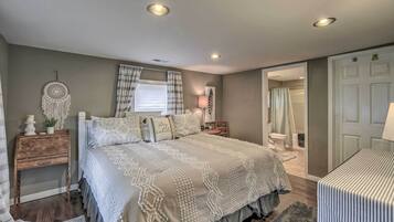 Cottage (2 Bedrooms) | Interior