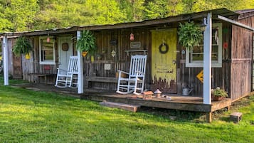 Cottage (2 Bedrooms) | Interior