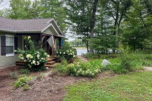 Cottage (2 Bedrooms) | Interior