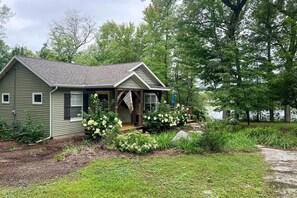 Cottage (2 Bedrooms) | Exterior