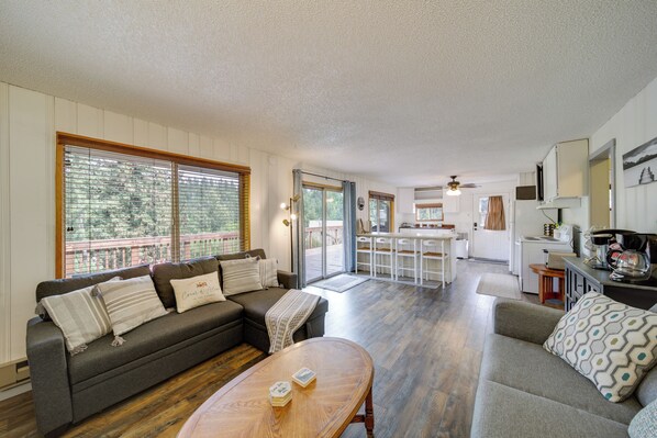 House (2 Bedrooms) | Interior