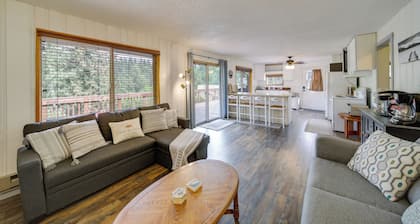 Cozy Worley Cabin w/ Lake Access + Gas Grill!