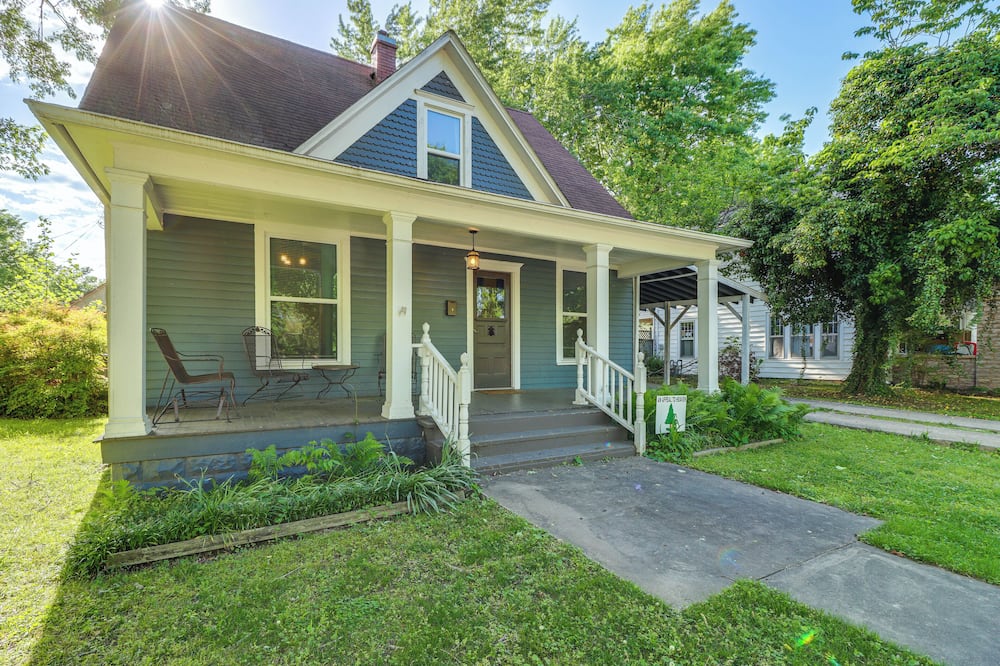 Harrison Family Home w/ Grill - Near Downtown! - Boone County, AR