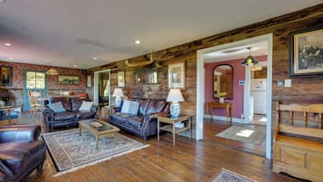 Rumah (5 Bedrooms) | Interior