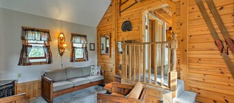Leelanau Country Cottage ~ 4 Mi to Suttons Bay!