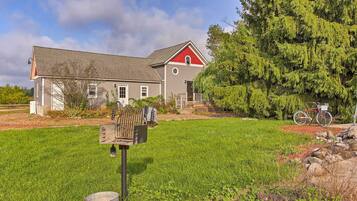 Cottage (2 Bedrooms) | Front of property