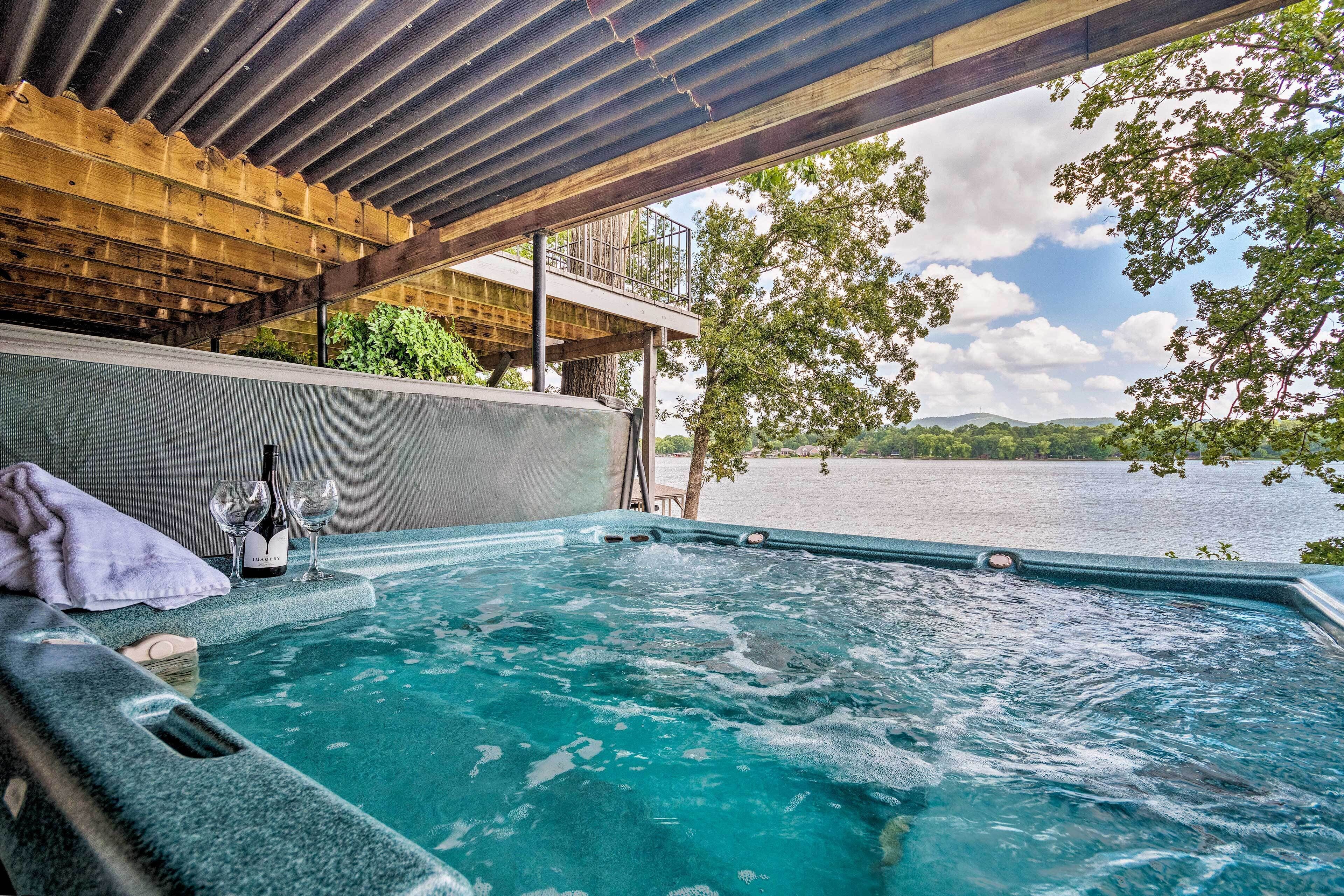 Lakefront Hot Springs Home W/hot Tub & Dock!