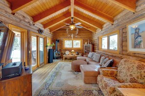 House (2 Bedrooms) | Front of property