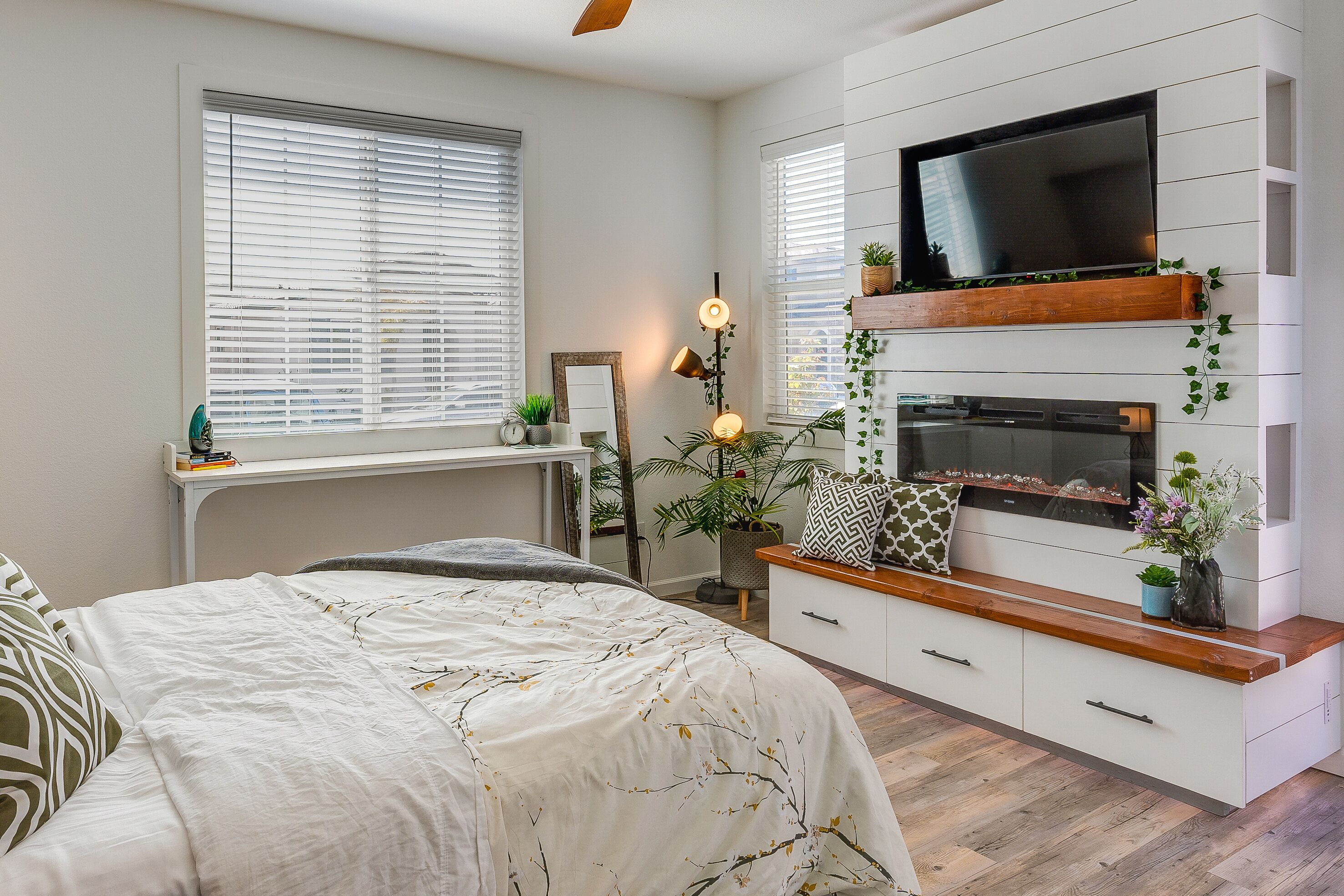 Elk Grove Studio w/ Private Patio: Walk to Casino!