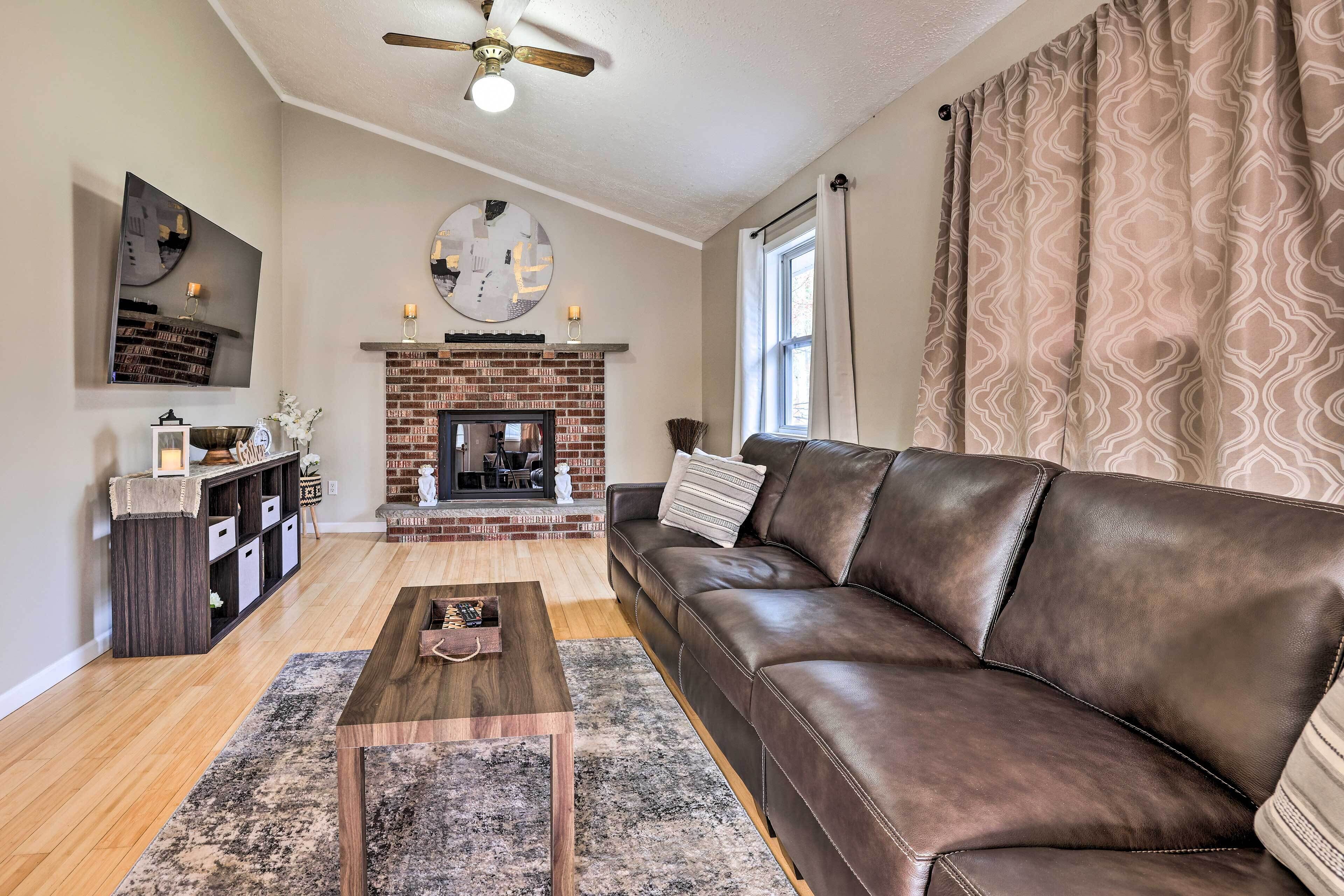 East Stroudsburg Home < 4 Mi to Delaware Water Gap