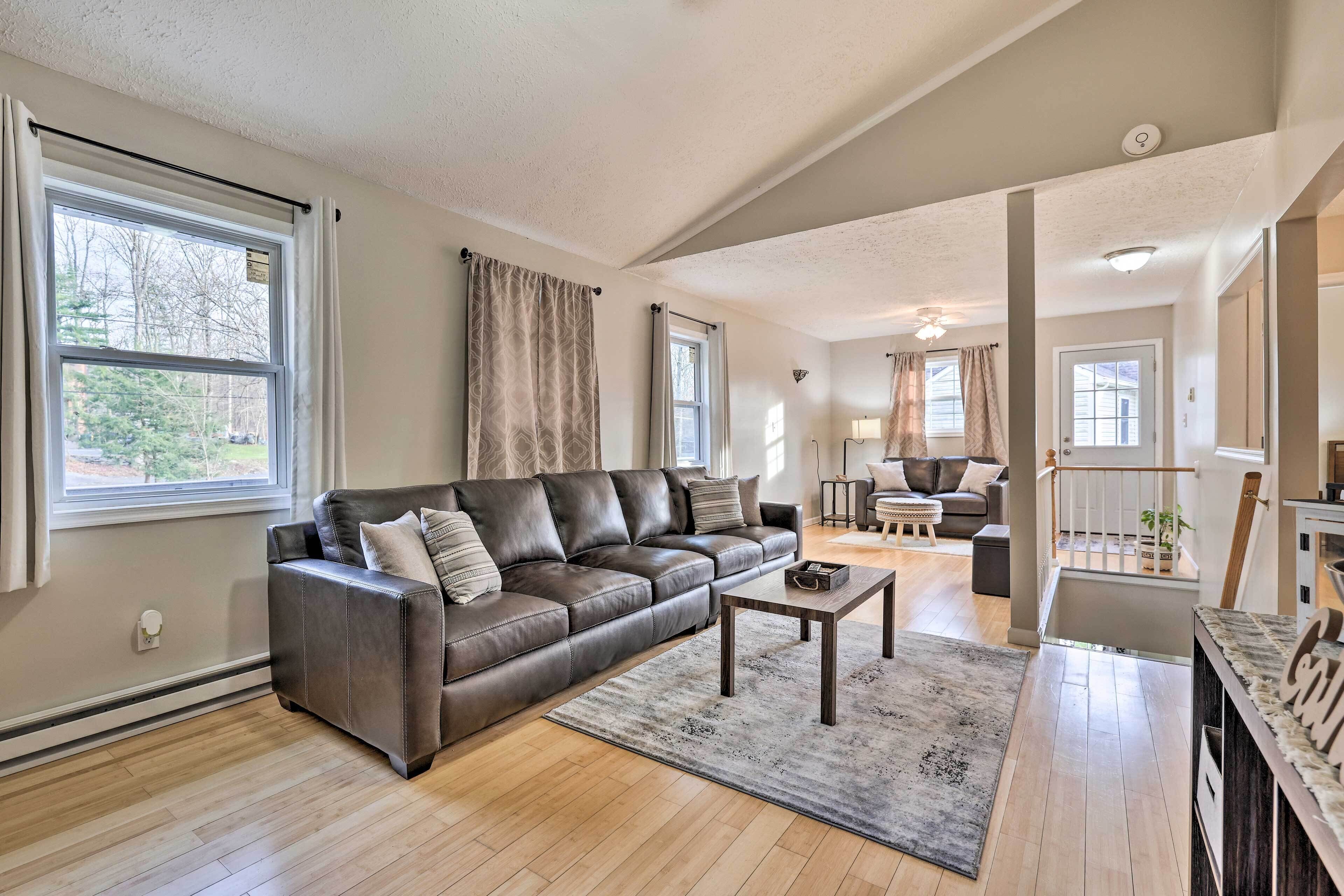 East Stroudsburg Home < 4 Mi to Delaware Water Gap