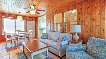 Rumah (2 Bedrooms) | Interior