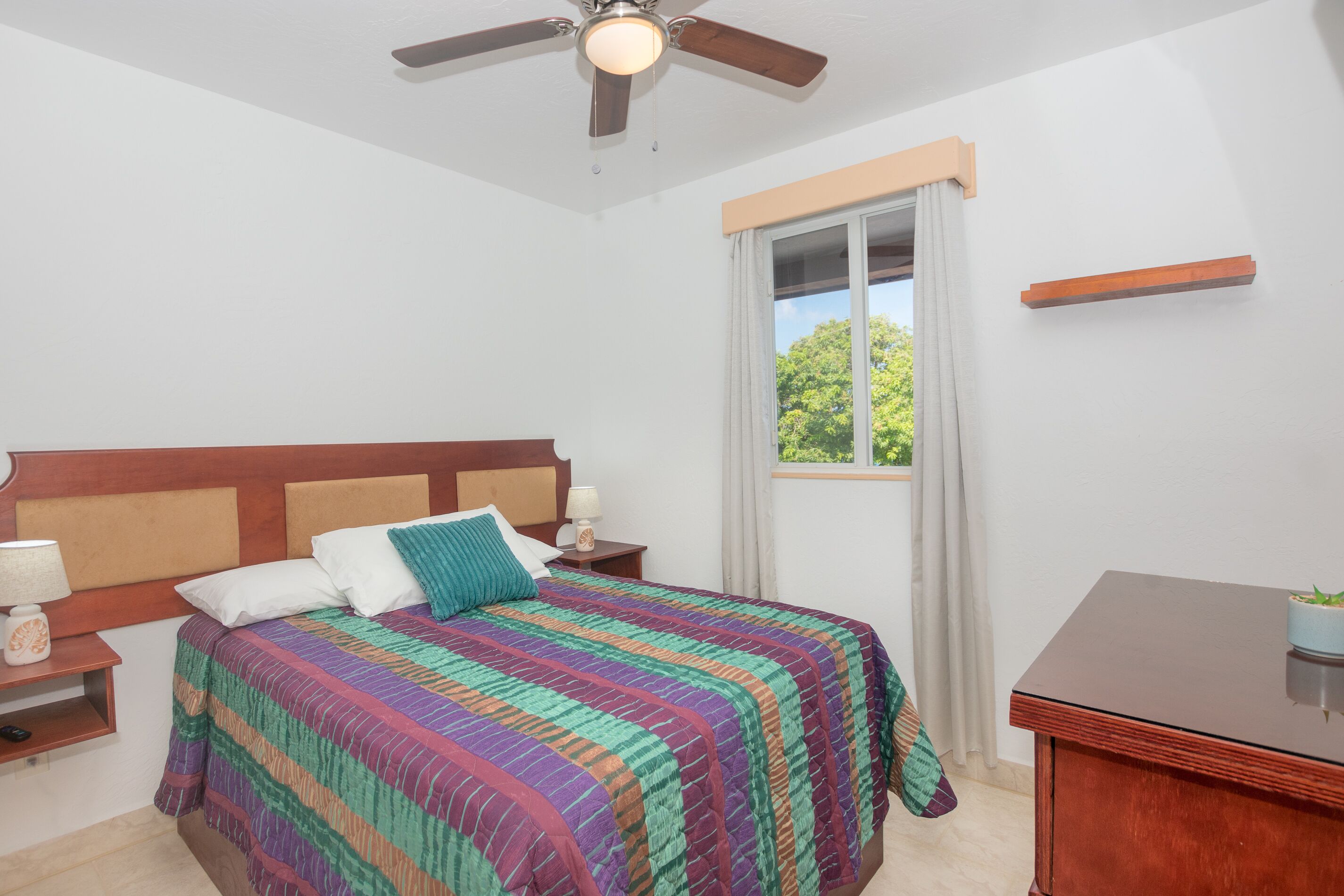 3 bedrooms, desk, iron/ironing board, free WiFi